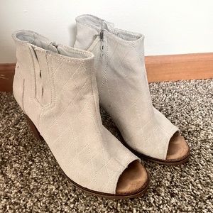 Toms Peep toe booties